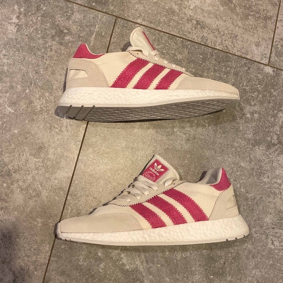 NWT adidas I-5923 Off White/ Shock Pink Sneaker - Picture 3 of 4